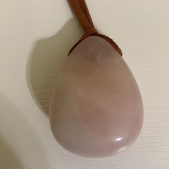 💎Rose Quartz & Cowhide Leather
Necklace & Bracelet Set💎 - Picture 4 of 4